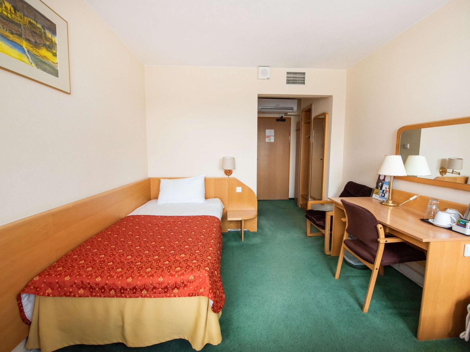 Mercure Opole Bagian luar foto
