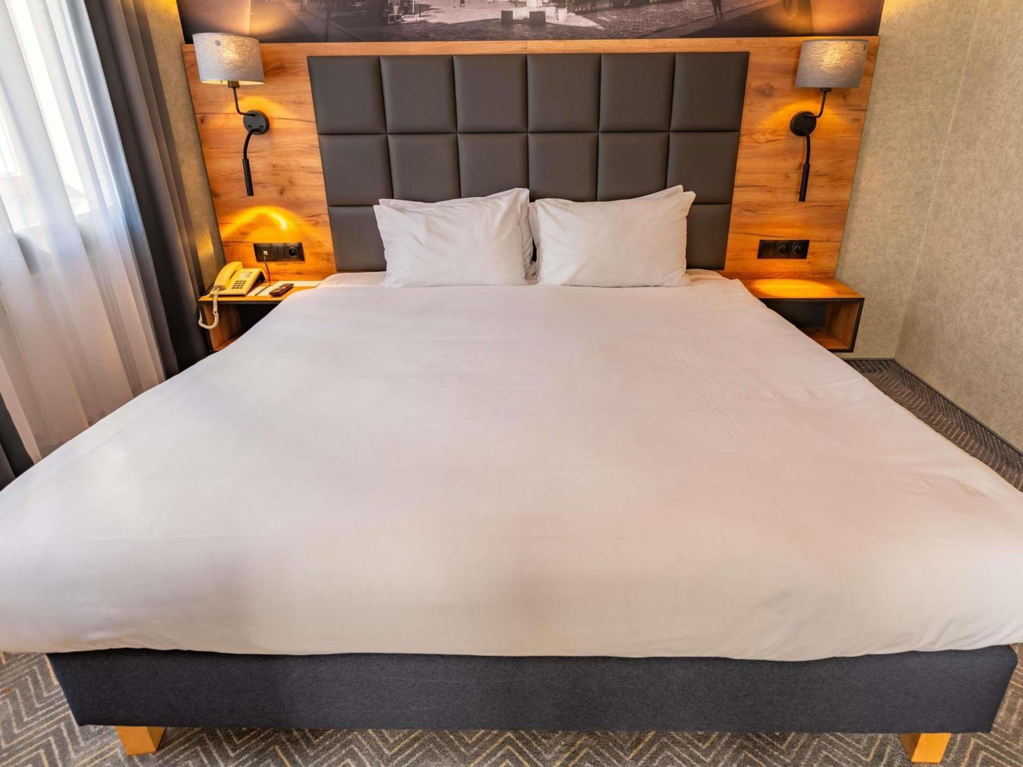 Mercure Opole Bagian luar foto